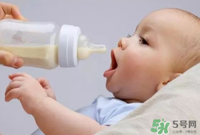 早產(chǎn)兒奶粉有必要嗎？早產(chǎn)兒可以吃普通奶粉嗎？