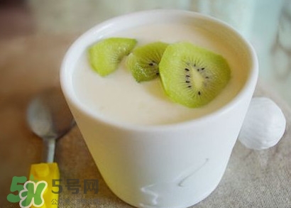 芭蕉能和酸奶一起吃嗎？酸奶可以和芭蕉一起吃嗎