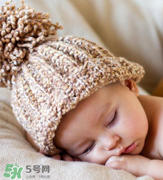 寶寶枕頭高了會(huì)怎么樣？寶寶枕頭高的危害