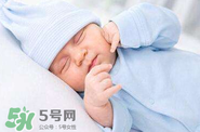 寶寶枕頭高了會(huì)怎么樣？寶寶枕頭高的危害