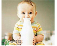 嬰幼兒奶粉為什么會有腥味 奶粉有腥味是正常的嗎？
