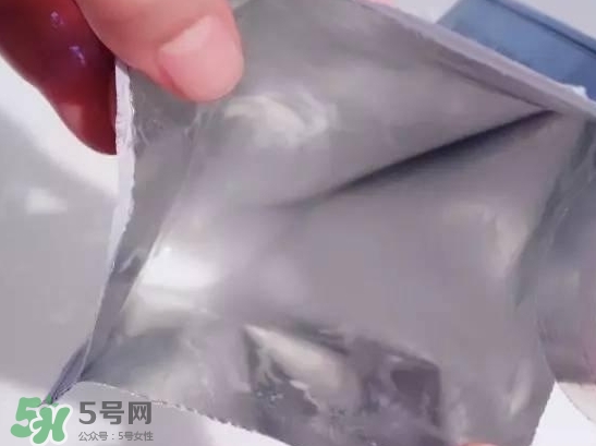 艾醫(yī)生草本絲絨面膜怎么用？艾醫(yī)生草本絲絨面膜要洗嗎