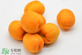 黃桃一天可以吃幾個(gè)？黃桃能多吃嗎？