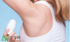 清涼油能治狐臭嗎？清涼油可以治狐臭嗎？