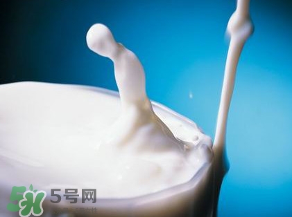 脫脂牛奶熱量高嗎？脫脂牛奶會發(fā)胖嗎