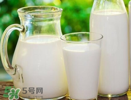 脫脂牛奶熱量高嗎？脫脂牛奶會發(fā)胖嗎