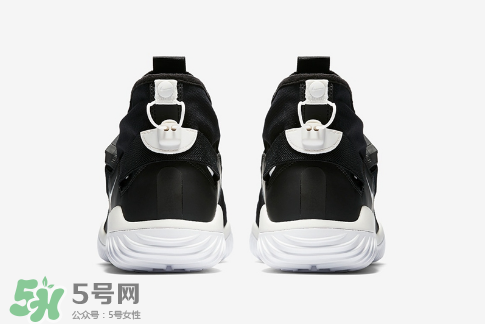 nikelab acg 07 kmtr機能運動鞋黑白配色什么時候發(fā)售？