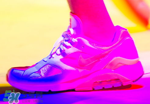 cdg與nike air max 180聯(lián)名氣墊運(yùn)動(dòng)鞋什么時(shí)候發(fā)售？