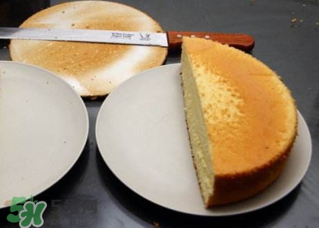 戚風蛋糕為什么不蓬松？戚風蛋糕不蓬松的原因