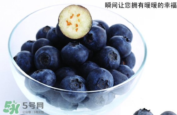 藍(lán)莓是什么顏色？藍(lán)莓泡水什么顏色？