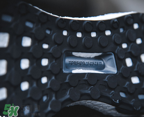 adidas energy boost4上腳怎么樣？阿迪達斯跑步鞋2017測評