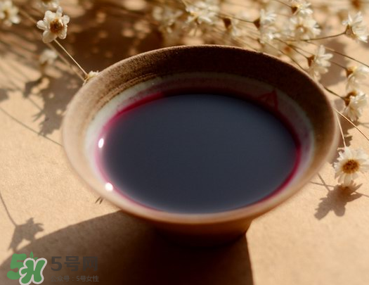 藍(lán)莓酒多少錢(qián)一瓶？藍(lán)莓王酒多少錢(qián)一瓶？