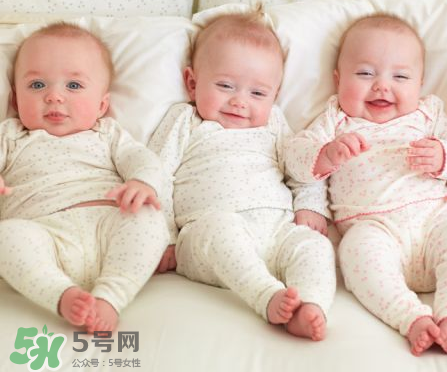 母乳喂養(yǎng)胸會變小嗎？母乳喂養(yǎng)胸會不會變?。?></p><p style=