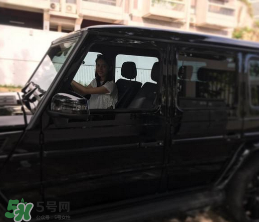 余文樂首曬女友美照 余文樂女朋友是誰？