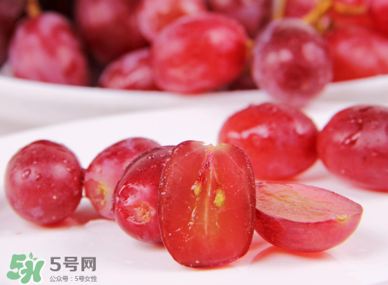 無籽紅提有涂避孕藥嗎？無籽紅提是轉(zhuǎn)基因嗎？