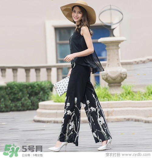 8月份穿什么衣服？八月份穿衣搭配