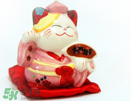 招財(cái)貓起源于哪個(gè)國(guó)家？招財(cái)貓?jiān)趺磾[放