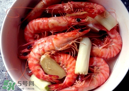 如何區(qū)分基圍蝦和竹節(jié)蝦？竹節(jié)蝦和基圍蝦的區(qū)別