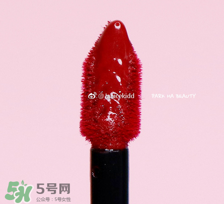ysl黑管唇釉413是什么顏色？ysl圣羅蘭黑管唇釉413試色