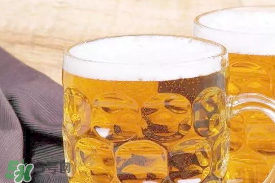 啤酒打開了隔夜還能喝嗎？喝隔夜的啤酒有什么危害？