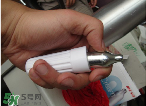 笑氣怎么玩？笑氣怎么用？