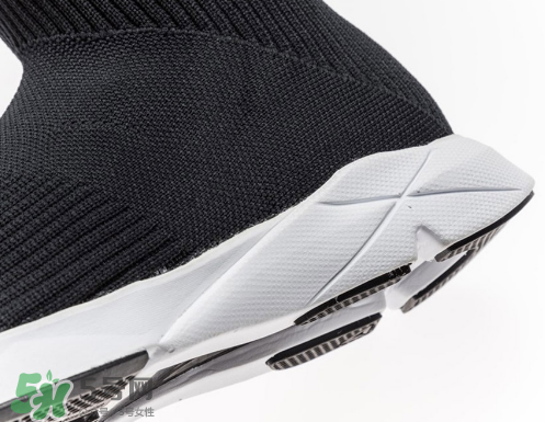 reebok sock runner ultraknit銳步超長襪子鞋多少錢？