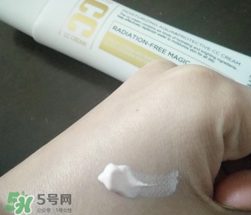 瓷肌cc霜怎么樣？瓷肌cc霜怎么用法