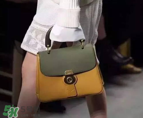 burberry dk88鎖頭包尺寸多大？巴寶莉dk88包有幾種尺寸？