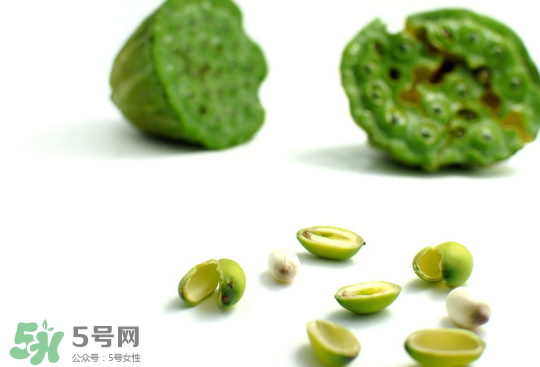 蓮蓬子中間的芯能吃嗎？蓮蓬子的功效與作用