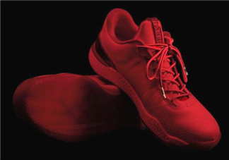 big baller brand zo2獨(dú)立日配色多少錢？球哥簽名鞋官網(wǎng)價(jià)格