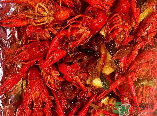 麻辣小龍蝦能隔夜吃嗎？麻辣小龍蝦隔夜能吃嗎？