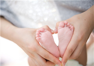 新生兒母乳喂養(yǎng)腹瀉需要換奶粉喂嗎？