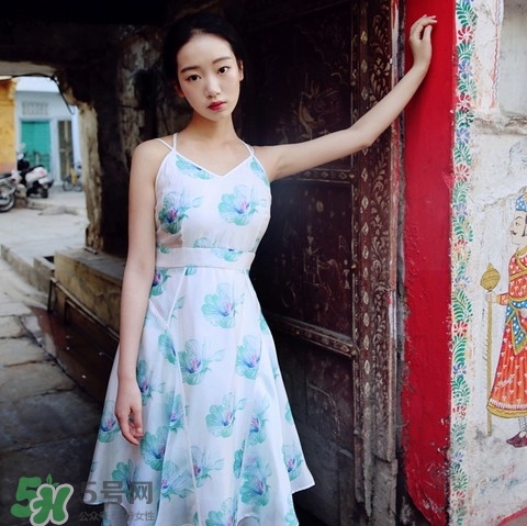 8月份去三亞穿什么？八月份去三亞穿什么衣服？
