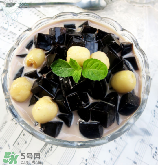 兒童能吃龜苓膏嗎？龜苓膏小孩能吃嗎？