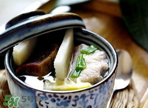 榴蓮殼燉排骨殼能吃嗎？榴蓮殼燉排骨什么味道？