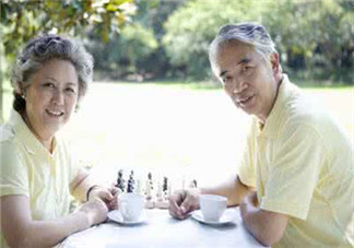 嬰兒奶粉老人能喝嗎？老人能不能喝嬰兒奶粉？
