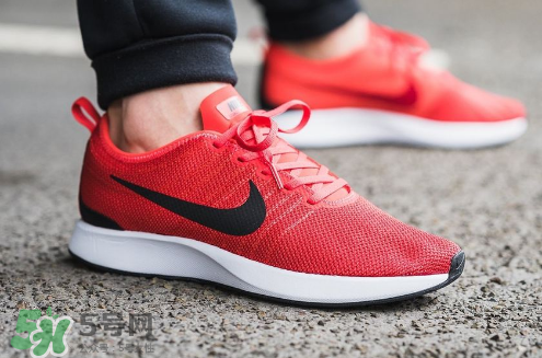 nike dualtone racer多少錢？耐克dualtone racer跑鞋價(jià)格