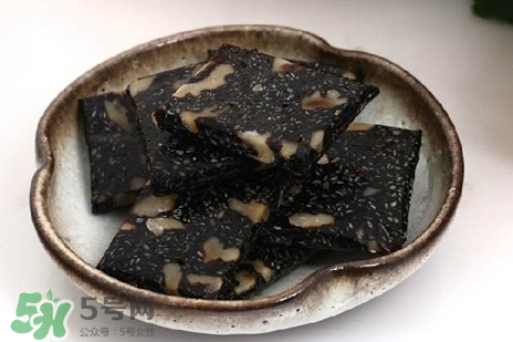 哺乳期吃阿膠對寶寶有影響嗎？哺乳期能不能吃阿膠？