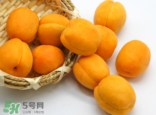 黃桃和水蜜桃哪個好吃？黃桃和水蜜桃的區(qū)別