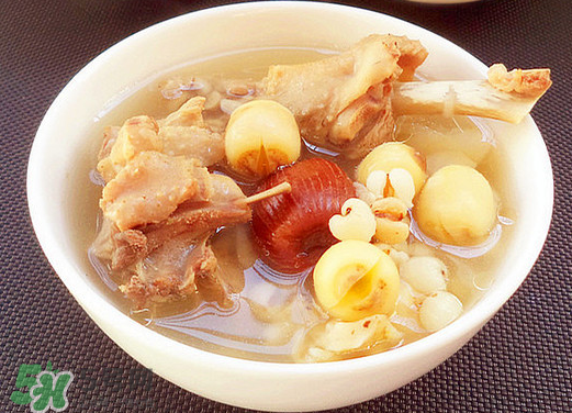 新鮮蓮子可以燉湯嗎？新鮮蓮子怎么煲湯？