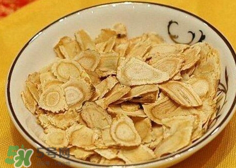 西洋參補(bǔ)腎嗎？西洋參適合什么季節(jié)吃