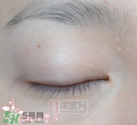nars吉隆坡眼影怎么畫(huà)？nars吉隆坡雙色眼影畫(huà)法圖解