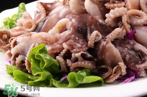 八爪魚頭里面的能吃嗎？八爪魚的墨汁可以吃嗎