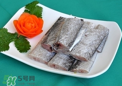 帶魚是深海魚嗎？帶魚是海鮮嗎