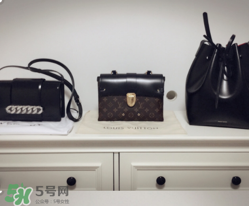 givenchy infinity多少錢？紀梵希infinity包包專柜價格