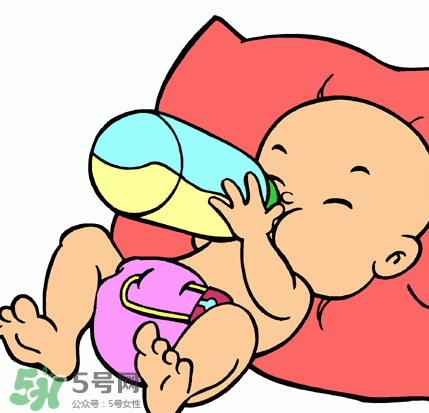 嬰兒吐奶有黃水怎么辦？嬰兒吐奶會(huì)吐黃水嗎？