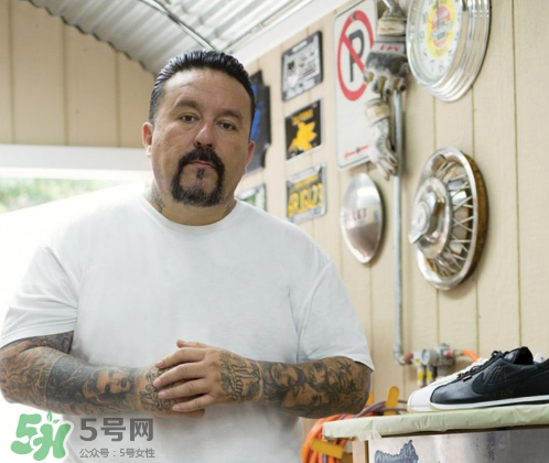 mister cartoon與nike cortez45周年聯(lián)名鞋子多少錢(qián)？