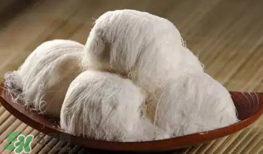 龍須糖是什么做的？龍須糖上面一層粉是什么粉