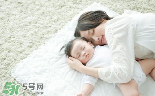 戒夜奶的最佳時(shí)間 幾個(gè)月戒夜奶最好？