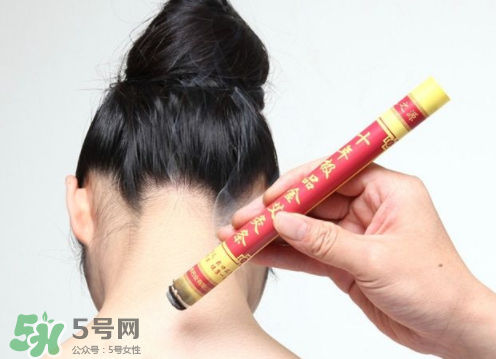 艾灸條和艾灸貼哪個好？艾灸好還是艾灸貼好？